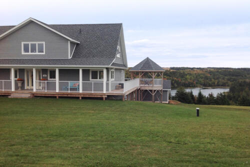 Fine Homes on Riverbend Lane